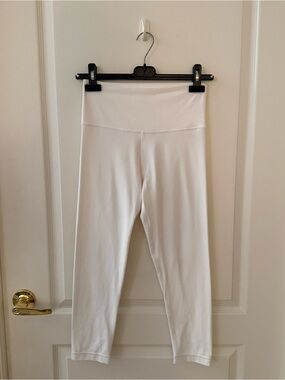 ARITZIA TNAButter Atmosphere Hi-Rise 7/8 Legging